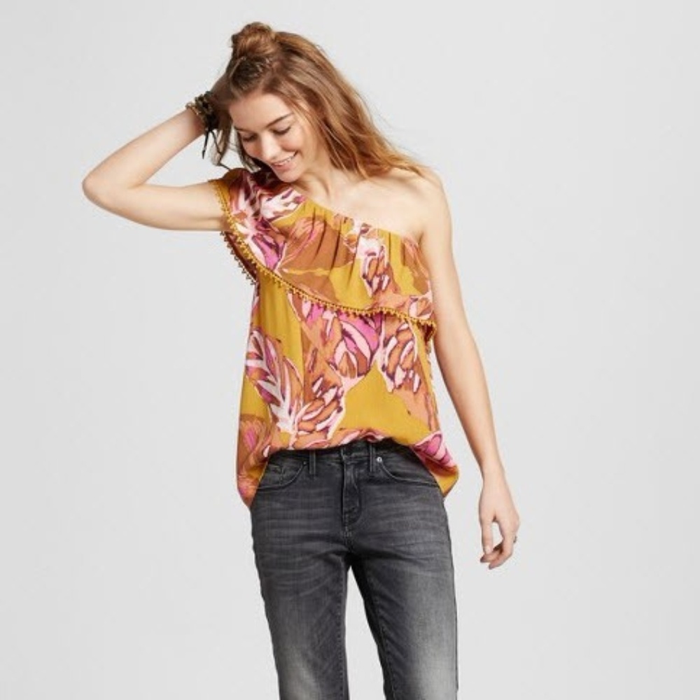 Mossimo Shoulder Baring Flirty Mustard Top M